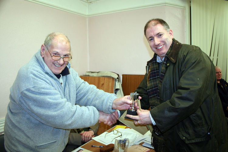 Kevin, 2EÃ˜TBN receives the novice constructors cup
