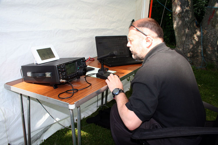 Dave M0TAZ operating GB2UW
