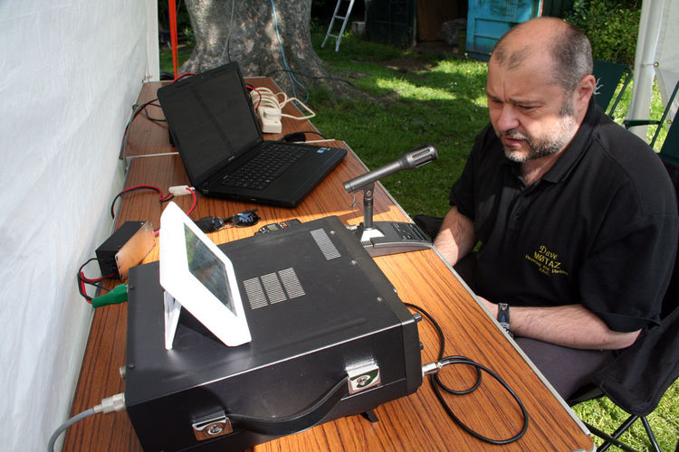 Dave M0TAZ operating GB2UW
