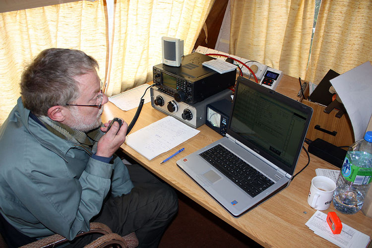 Oliver, G3TPJ operating GB4MW - HF
