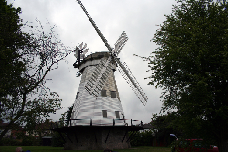 Upminster Windmill
Photo by Fred, G3SVK
