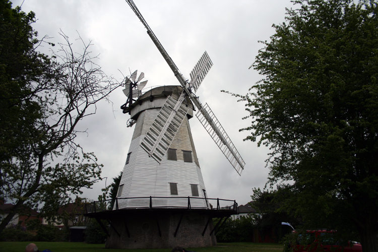 Upminster Windmill
Photo by Fred, G3SVK
