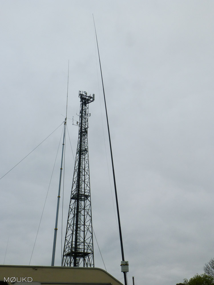 The co-linear, the bunker mast and the half wave vertical
