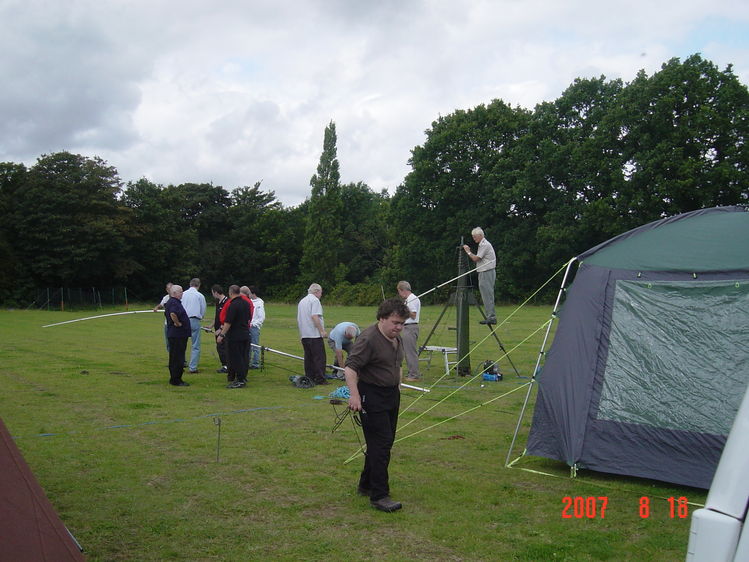 gb4hrc aug weekend
setting up the mast
