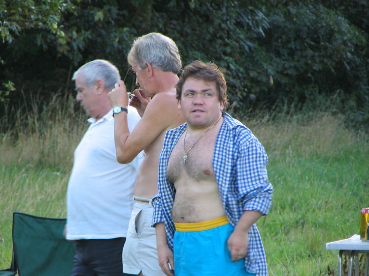 Left G0BOF Bill, Middle G3RJI Alan, right Dave G4UNS
