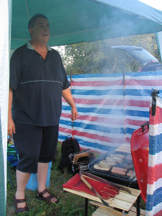 Greg 2E0FMS with BBQ
