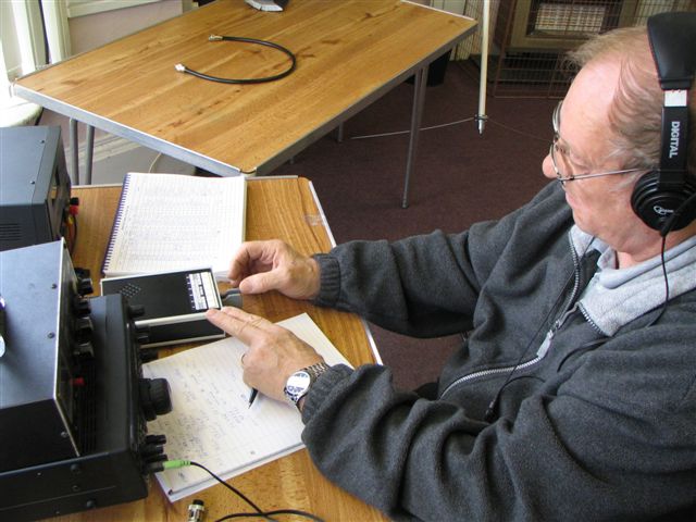 Fred G3SVK on the key
Fred pounding the key, all in the name of GB4HRC
Keywords: g3svk cw gb4hrc