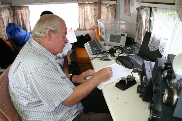 Peter G3JSR on the key
