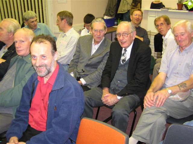 The Audience
The Audience review the items on dislay
Keywords: constructors build projects homebrew