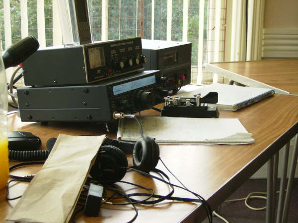 The HF setup, Yaesu 847, 100w into G5RV
Keywords: hf radio setup yaesu