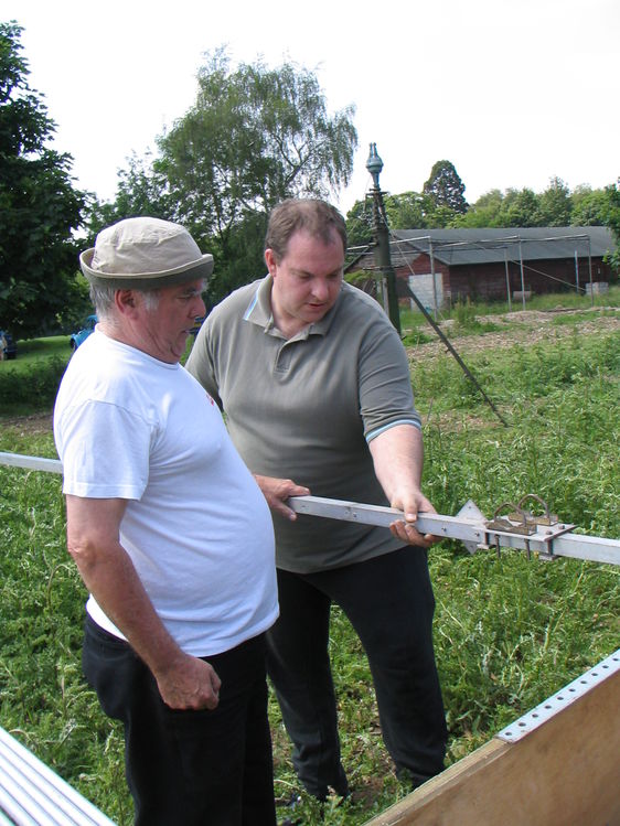 Putting the beam together
Left Bill G0BOF, Richard M0HXE
Keywords: g0bof m0hxe