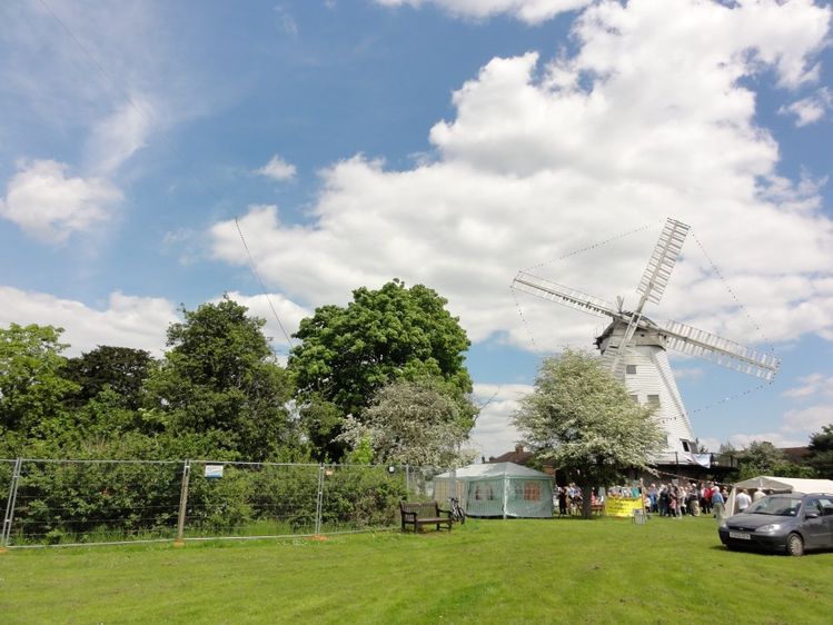 Upminster Windmill
Keywords: gb2uw club radio