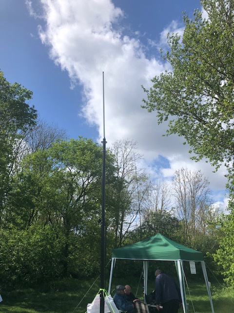 VHF UHF vertical antenna
